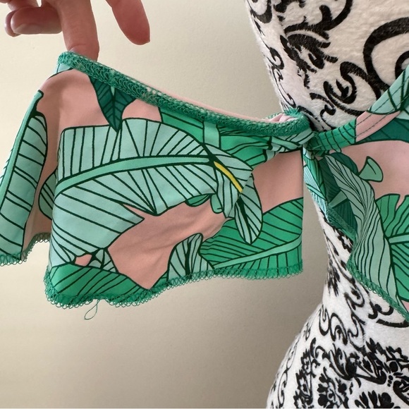 Dippin’ Daisy’s Flounce Ruffle Sleeve Bikini Swim Top Palm Multi M - Picture 3 of 7